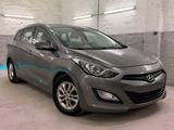 Hyundai i30 CW 1.6 CRDi 81kW Trend | TÜV 01/2028-AHK-PDC