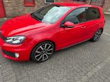 Volkswagen Golf 2.0 TSI GTI adidas GTI - Volkswagen Golf: GTI Adidas