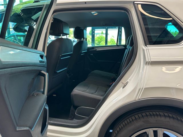 Volkswagen Tiguan *R-Line*Spurhalte*ACC*LED*AHK*Massage*