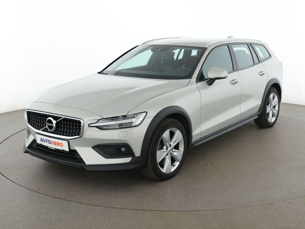 Image of Volvo V60 Cross Country