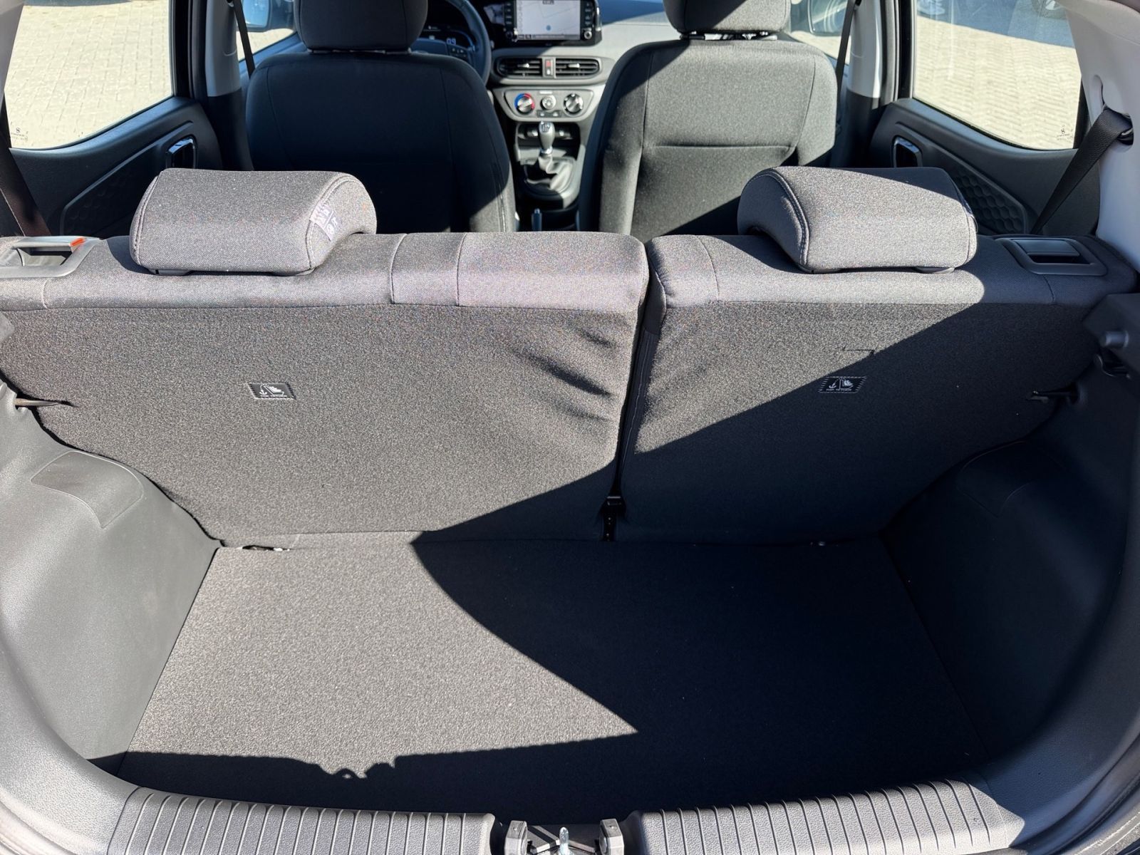 Fahrzeugabbildung Hyundai i10 1.0 Select Navi Kamera