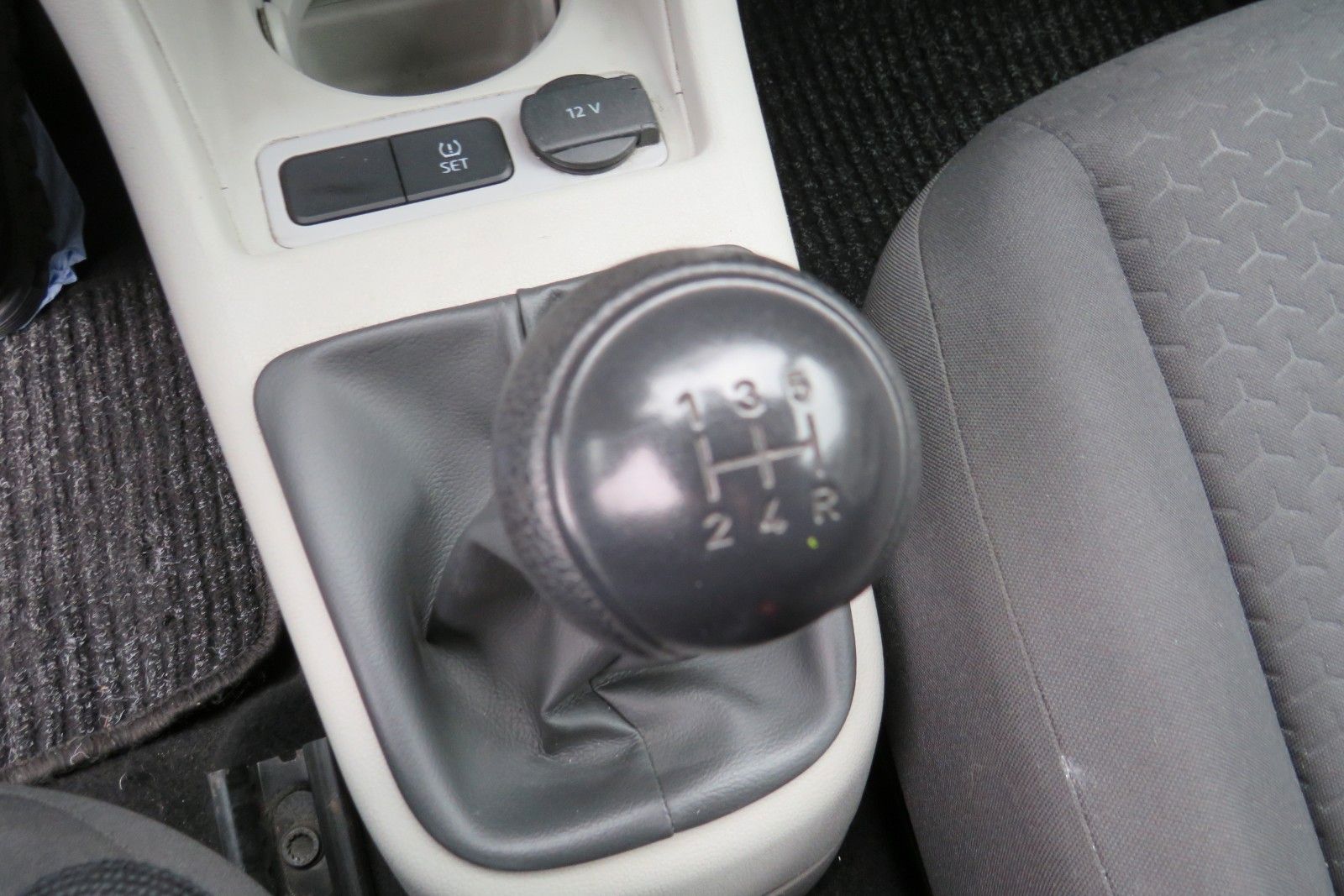 Fahrzeugabbildung SEAT Mii Style 4T KLIMA SITZH. MAPS&MORE 1.HD