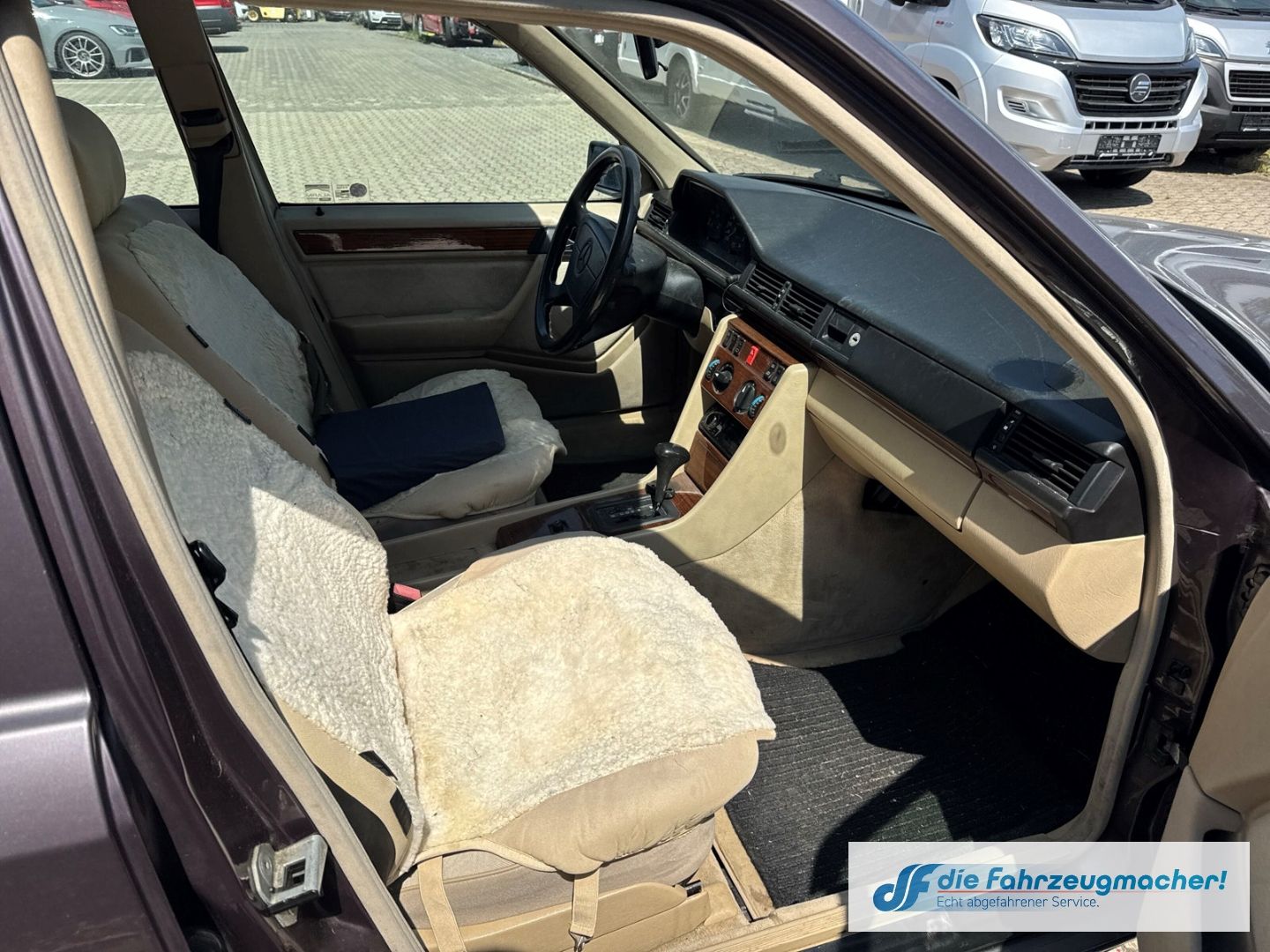 Fahrzeugabbildung Mercedes-Benz E 220 ET-Modell 220TE Alarm el.SP Spieg. *EXPORT