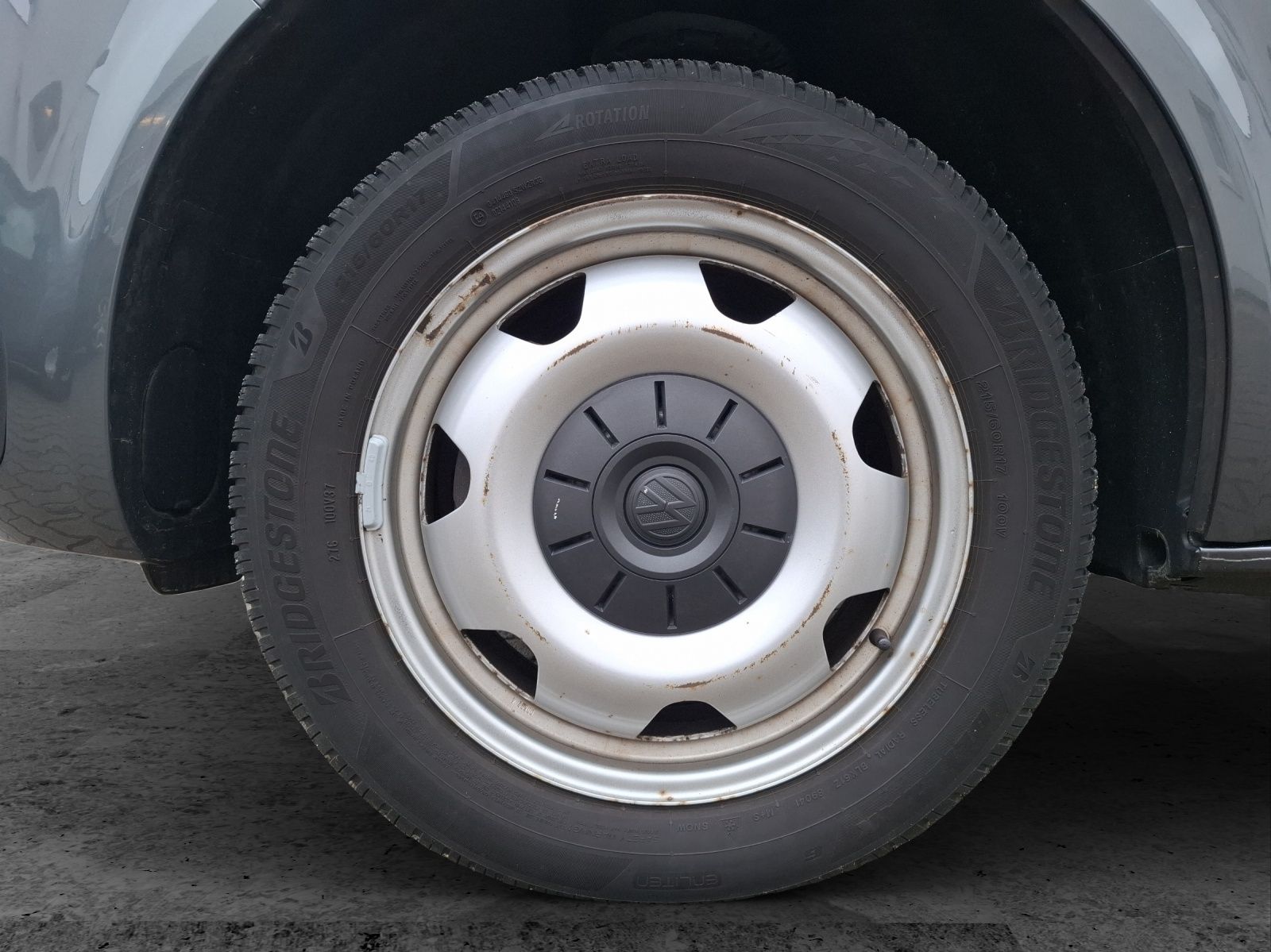 Fahrzeugabbildung Volkswagen T6.1 Multivan TDI Generation Six DSG Standhzg. L