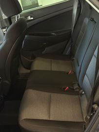 Hyundai TUCSON - 8