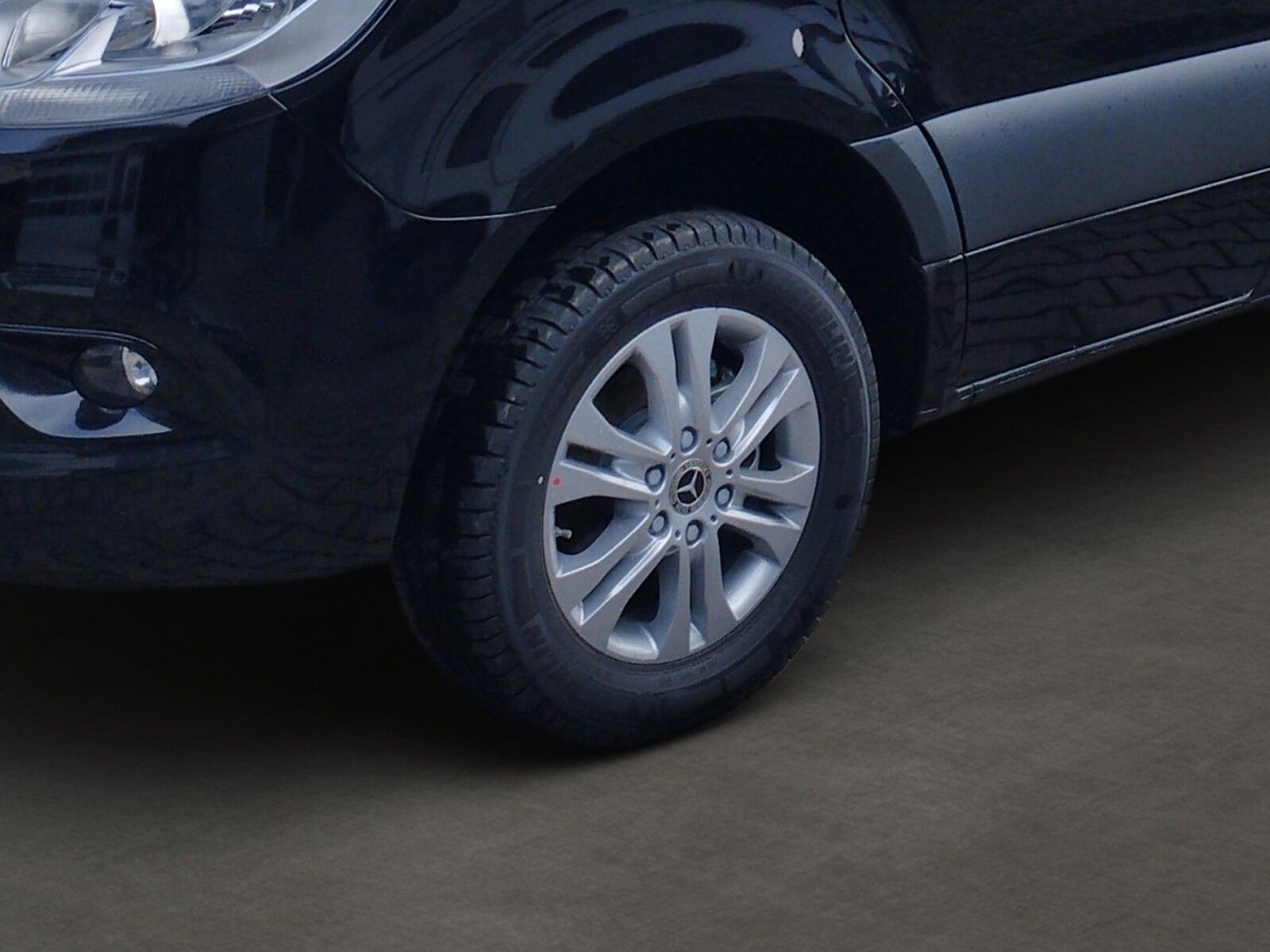 Fahrzeugabbildung Malibu Genius 641 LE Klimaautomatik, Radio DAB