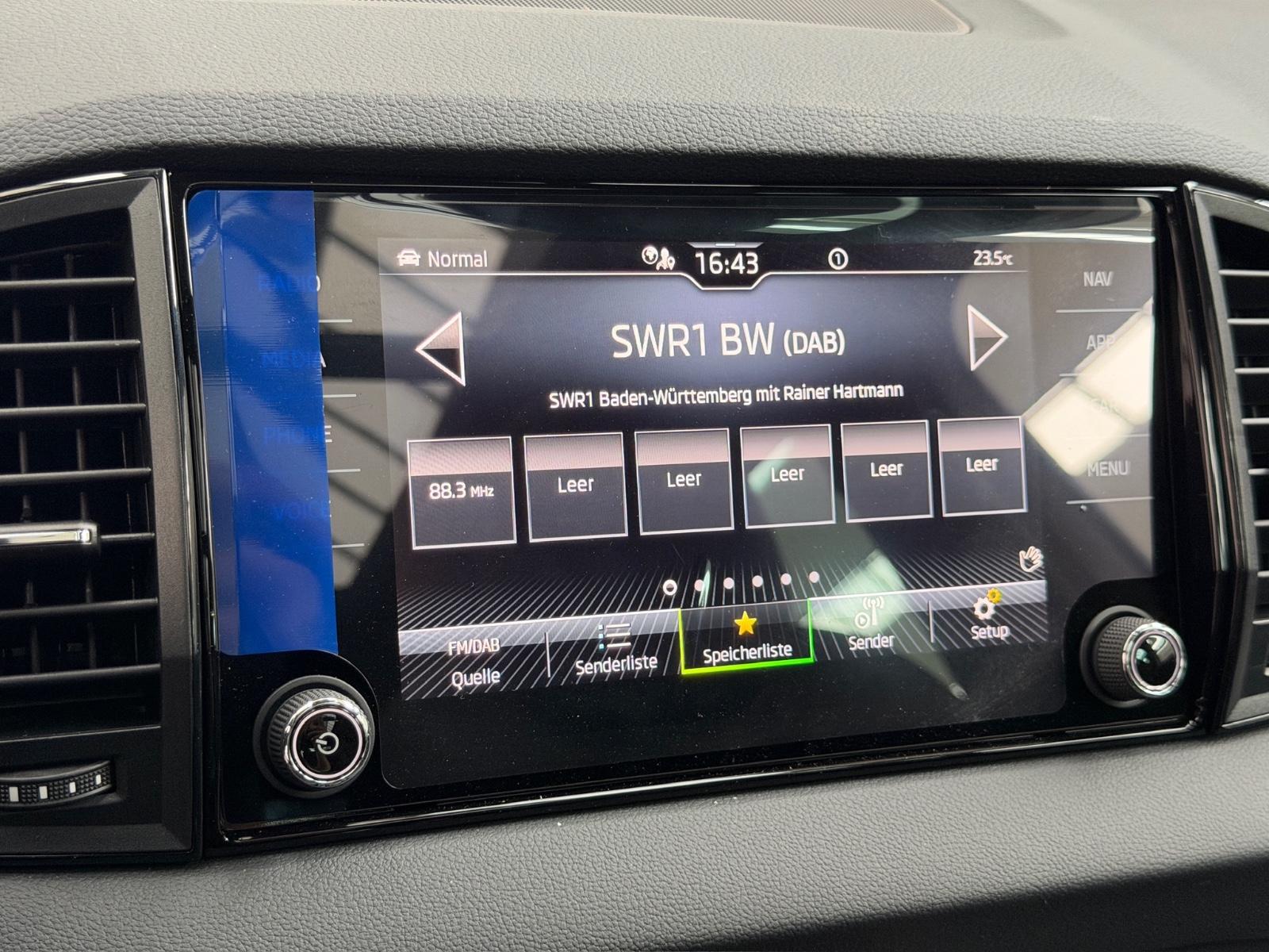 Skoda Karoq Sportline 4x4 2.0TDI#Standh.#Leder#Pano#&&