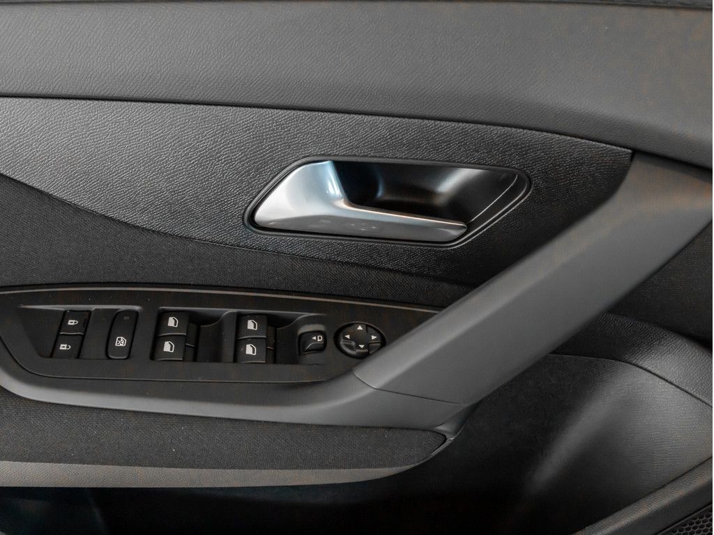 Peugeot 308 - Bild 10