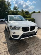 BMW X1 2.0XI F48 AHK Panorama LED - BMW X1 mit Benzin-Antrieb: F48