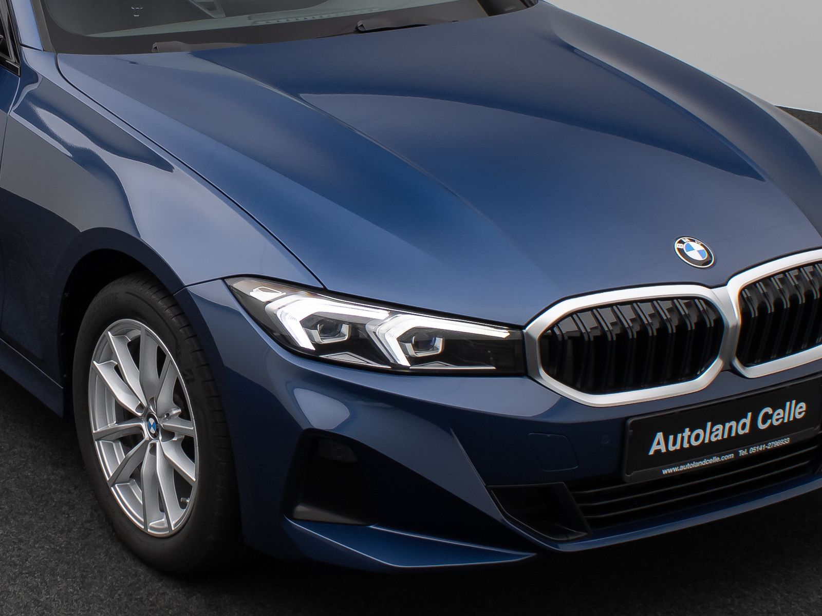Fahrzeugabbildung BMW 318i DAB CockPit+ Widscreen Geschwindigkeitsreg