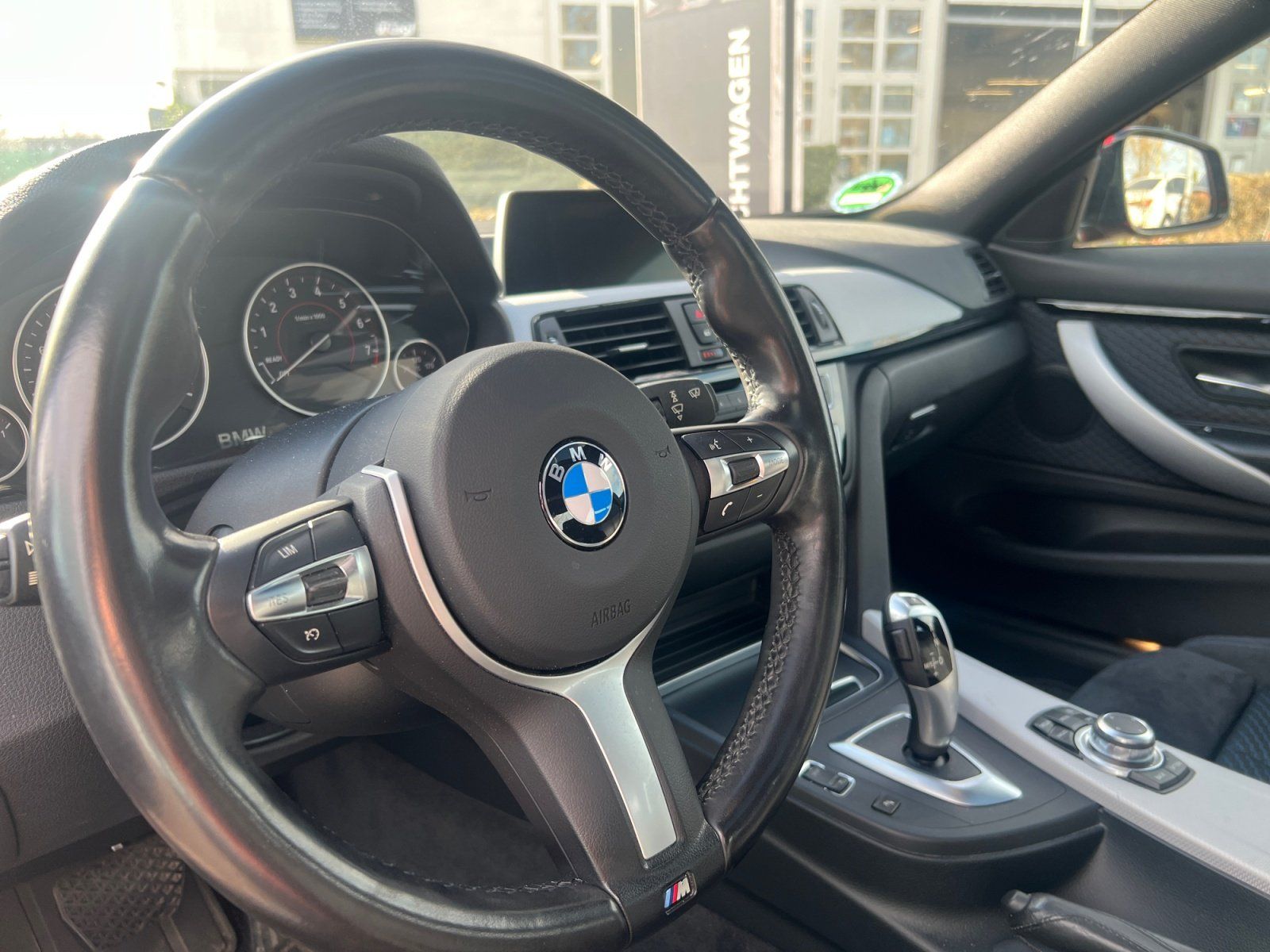 Fahrzeugabbildung BMW 440i Coupé M Sport +LED+HiFi-Lautsprechersystem+