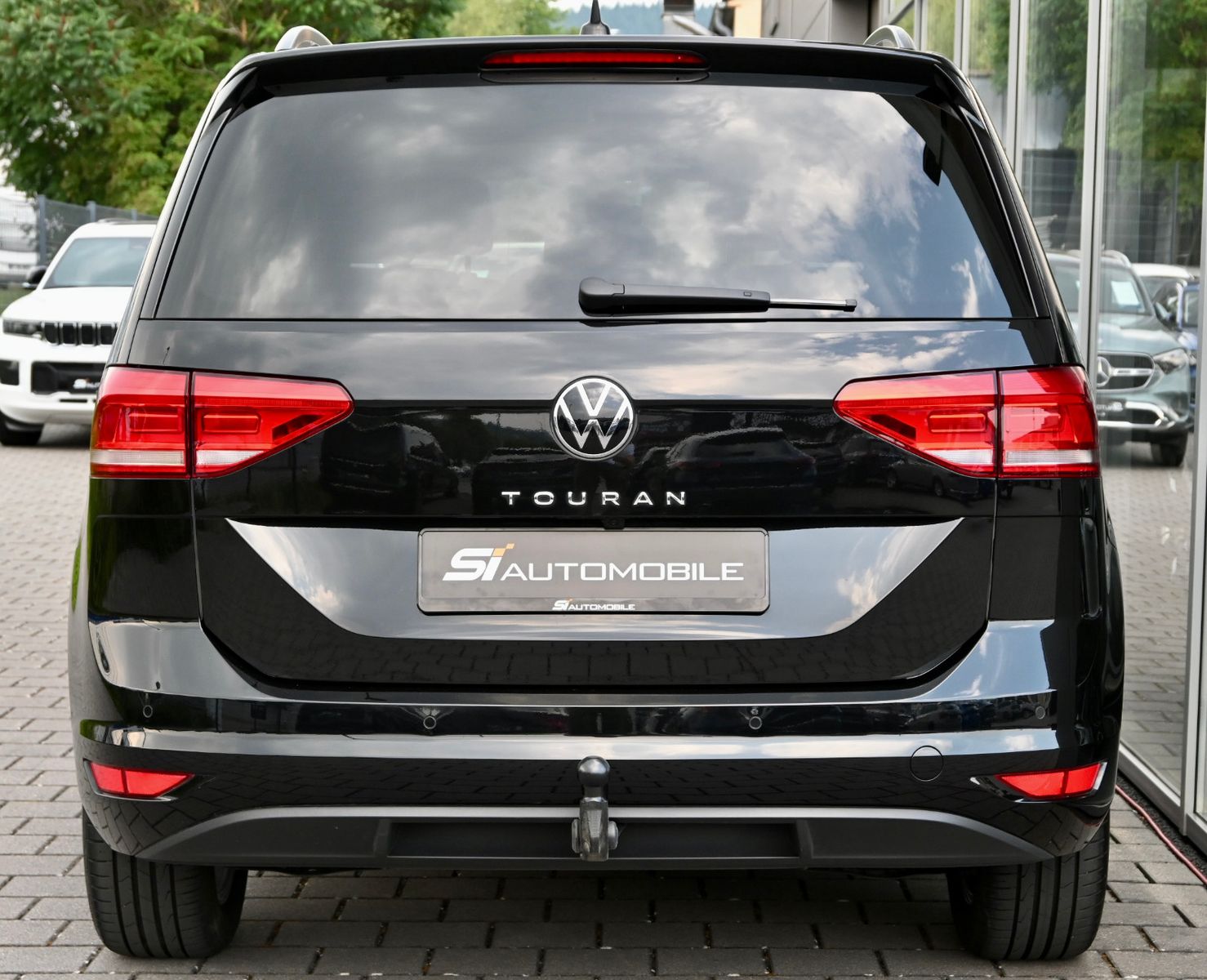 Fahrzeugabbildung Volkswagen Touran 1.5 TSI DSG °ACC°AHK°PANO°STHEIZ°DYNAUDI°
