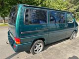Volkswagen T4 Multivan mit Campingausbau, Temp/Klima/AHK - Volkswagen T4 Multivan in München