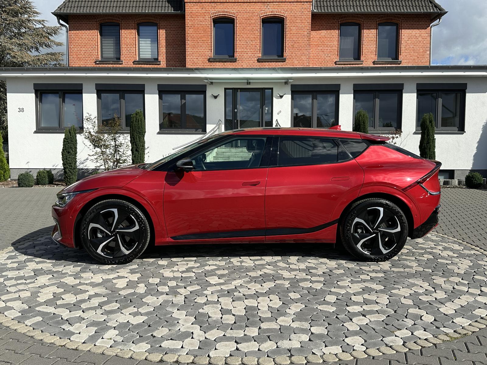 Kia EV6 GT-Line 77,4 kWh 228 ch • 17 300 km • Batterie 98,7 % • Head-up • Toit pano • Meridian