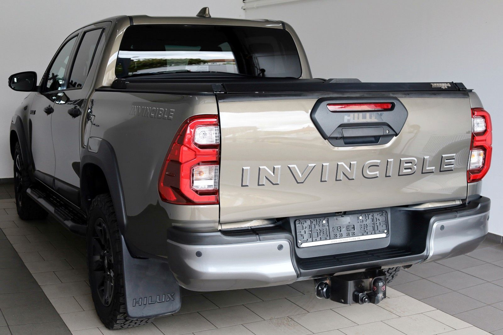 Fahrzeugabbildung Toyota Hilux 2.8 D-4D Invincible,ACC,Navi,Rollo,AHK
