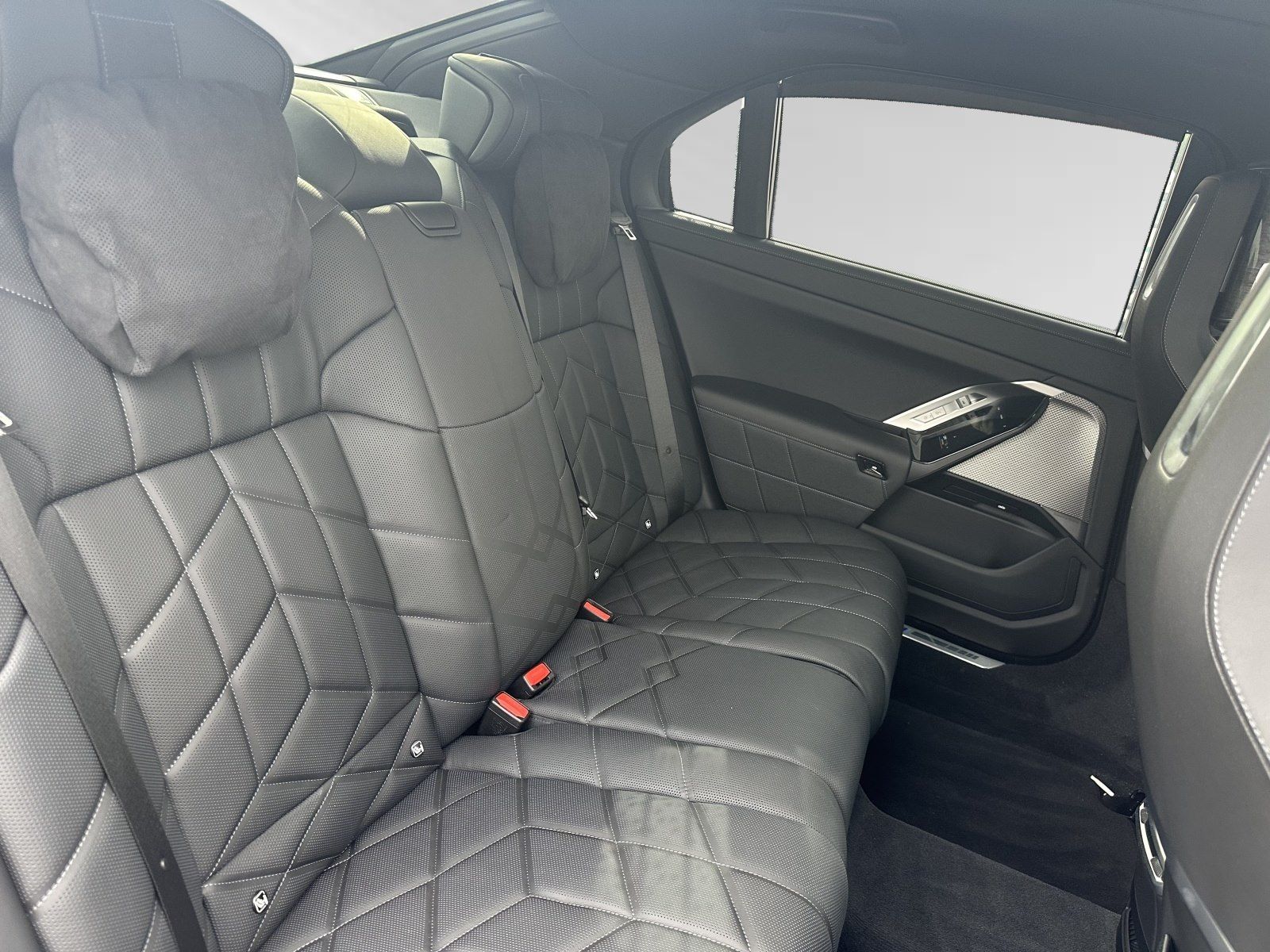 BMW M760 - Bild 15