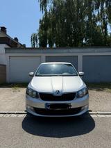 Skoda Fabia 1.0l TSI 81kW Ambition Ambition - Skoda Fabia: Standheizung