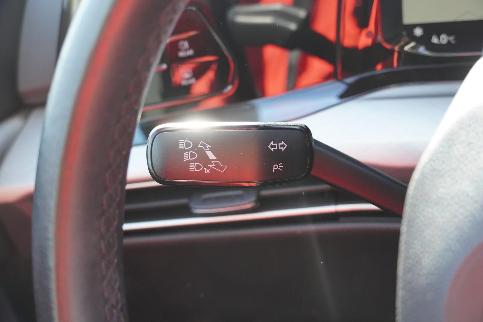 Volkswagen Golf VIII 1.5 Klimaaut. LED Navi PDC ACC USB, миниатюра 27