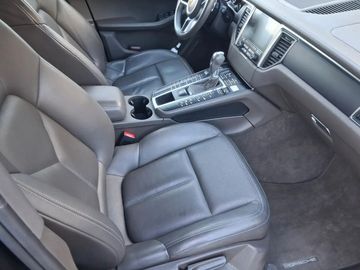 Porsche Macan - 9