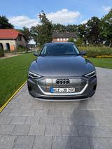 Audi e-tron 55 quattro -sportback - Audi e-tron: Sportback 55