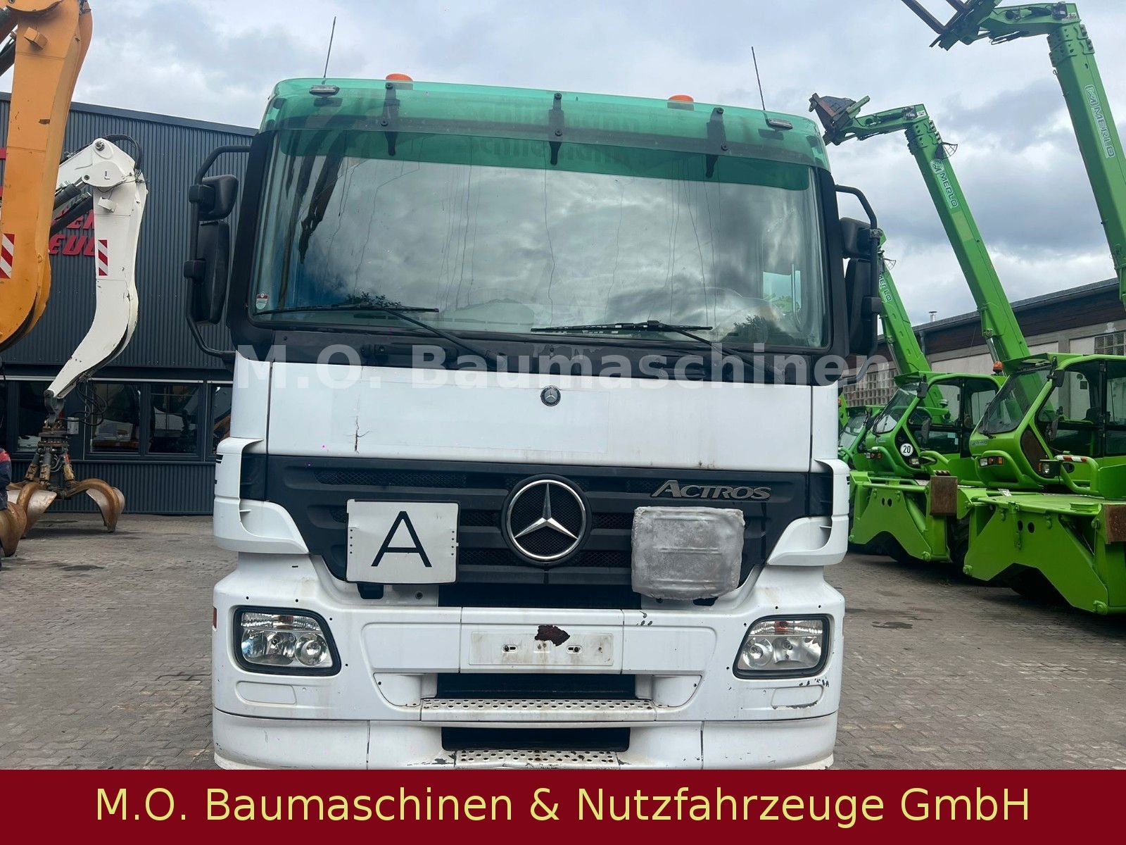 Fahrzeugabbildung Mercedes-Benz Actros 2541 / Saug & Spühlwagen Kroll /13.000L