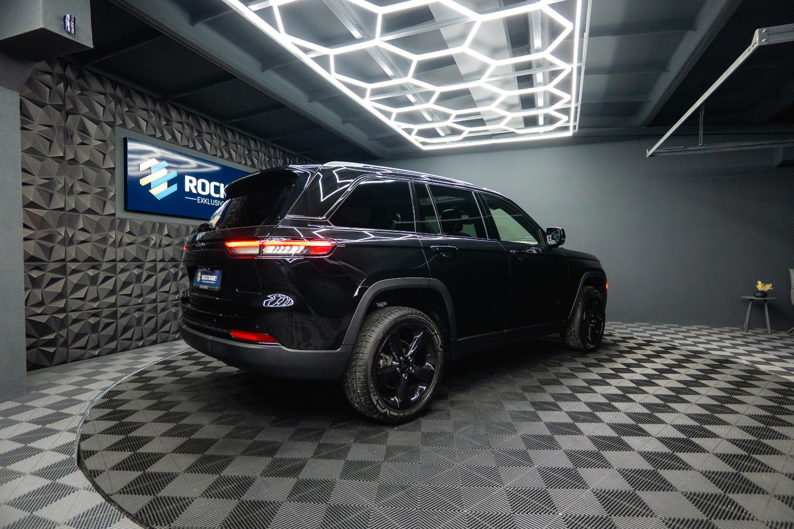 Fahrzeugabbildung Jeep Grand Cherokee 3.6 4x4 Altitude *ACC*Pano*LED*