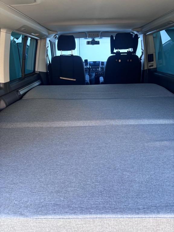 Volkswagen T5 California