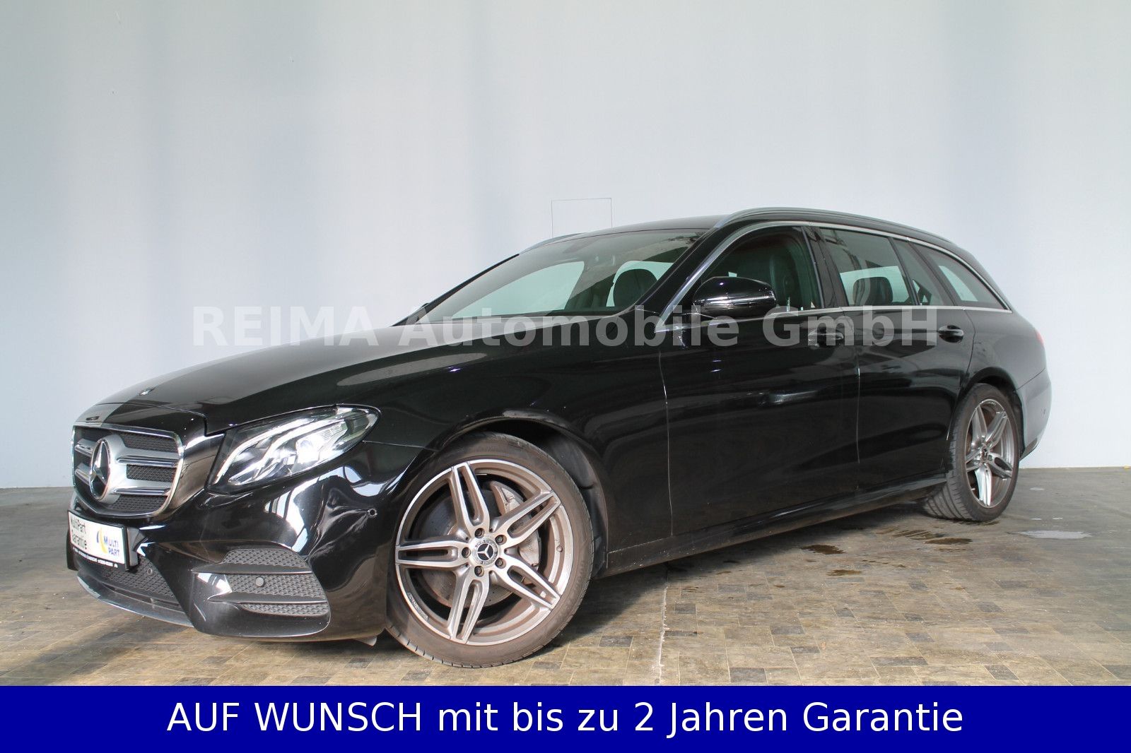 Fahrzeugabbildung Mercedes-Benz E 200 T, AMG-Line, LED Scheinwerfer, AHK