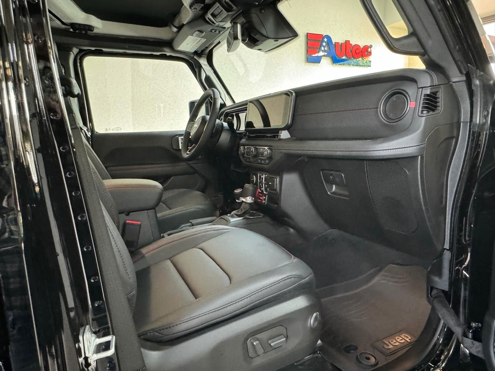Fahrzeugabbildung Jeep RUBICON X 3.6L-V6-CAM-35"-AHK-HT