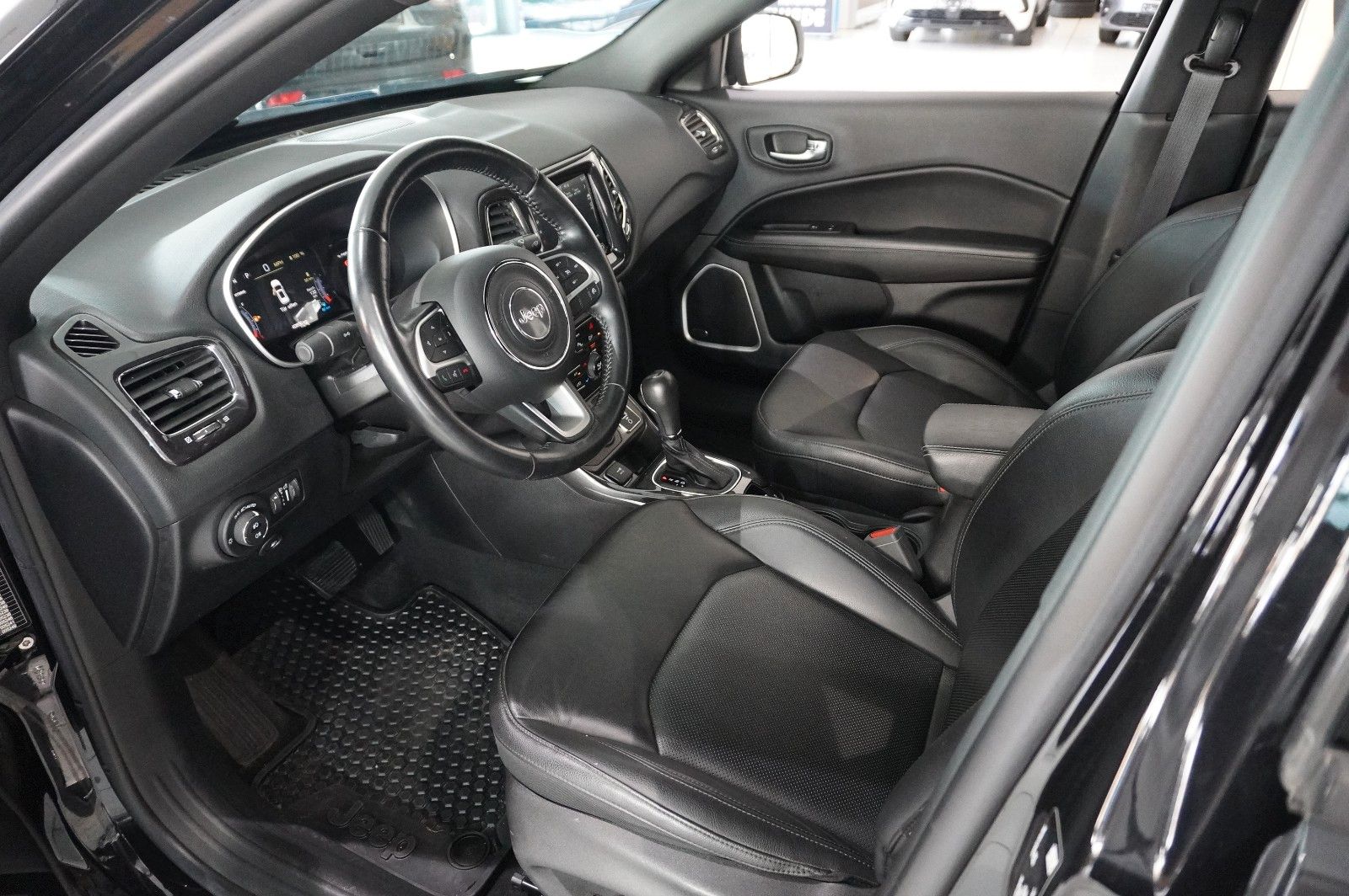 Fahrzeugabbildung Jeep Compass S 1.3T-GDI PHEV AWD SPORT NAVI/SH/KAMERA