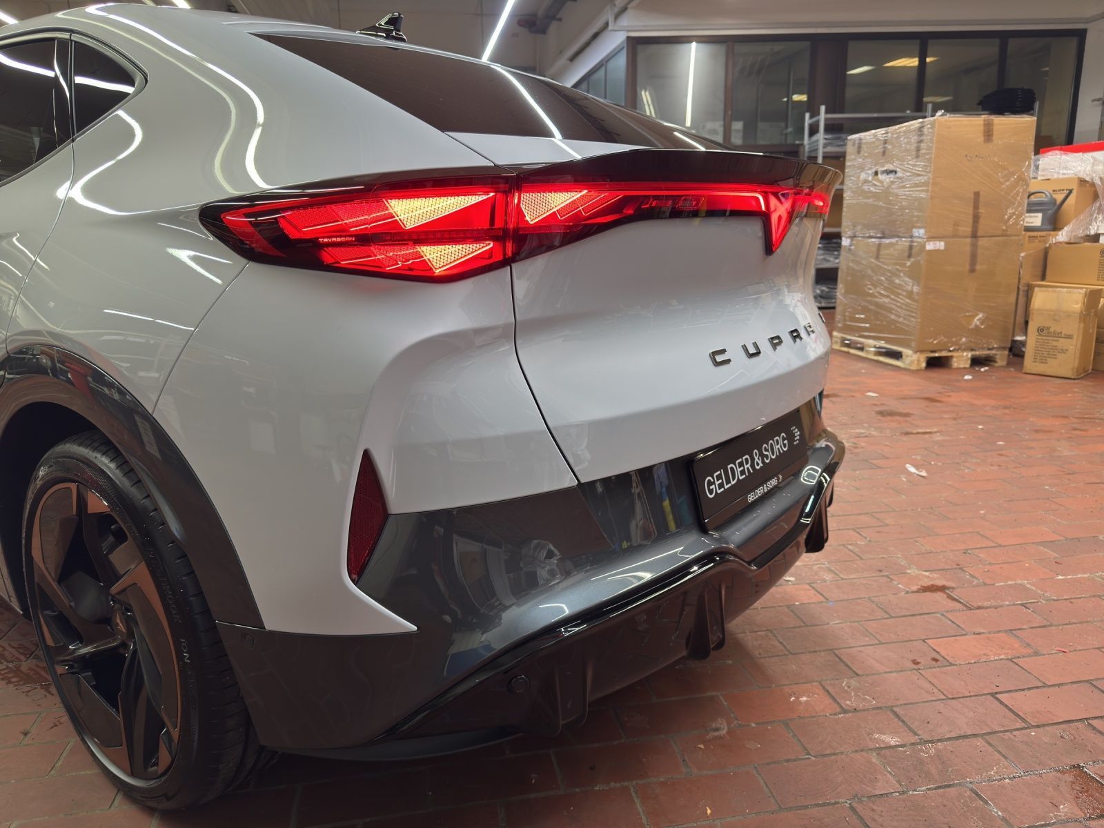 Cupra Tavascan - Bild 16