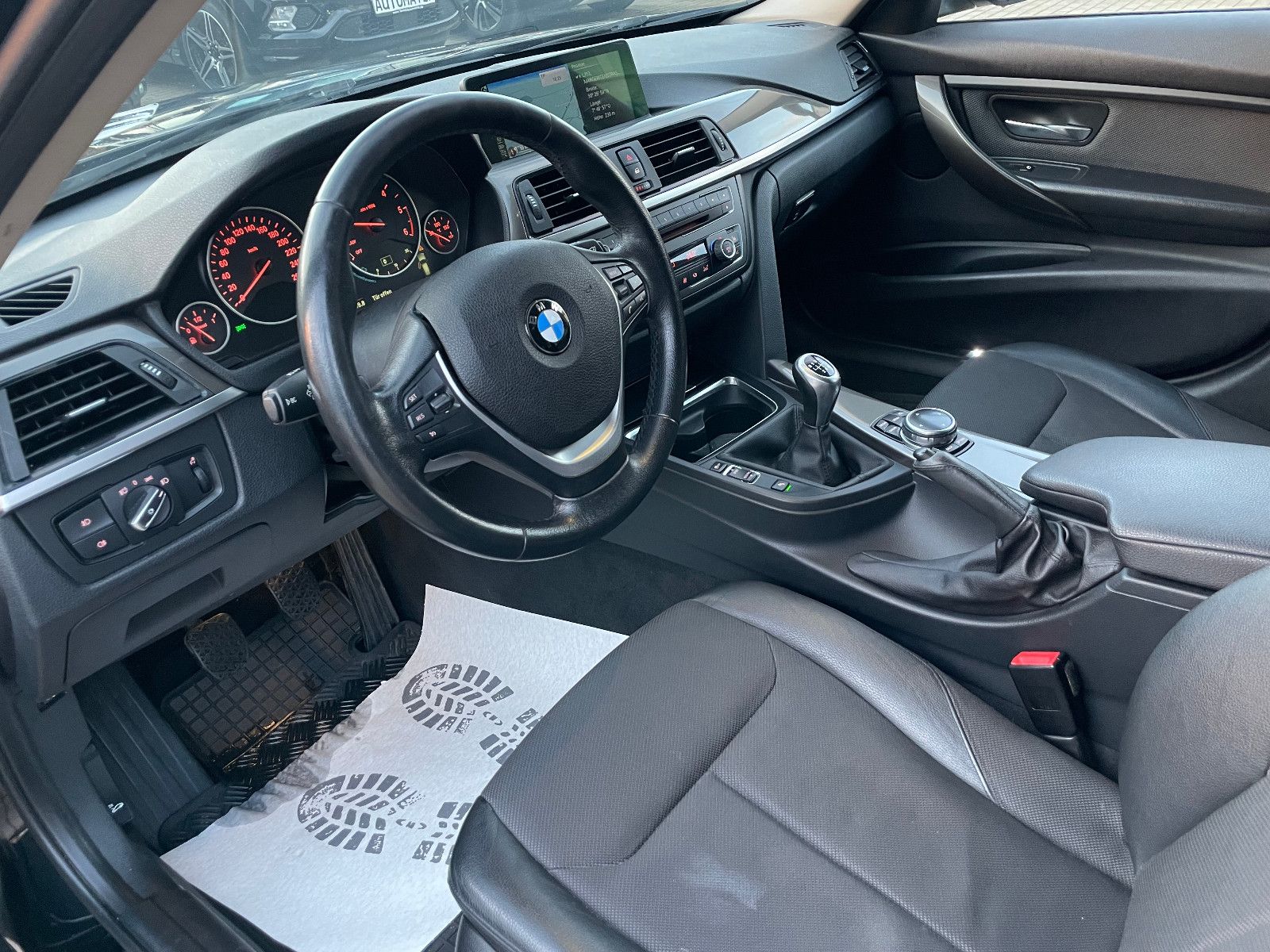 BMW 318, 2013, Diesel, 143 PS
