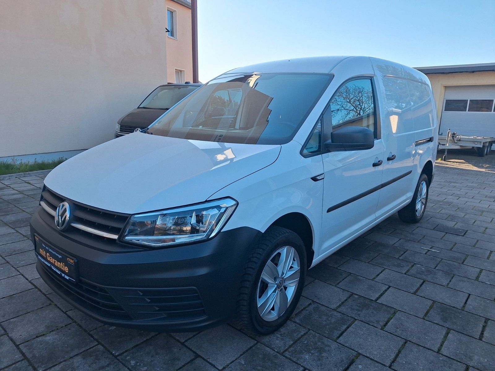 VW Caddy Maxi *DSG+Xenon+RFK+Navi+Tempomat+SHZ