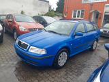 Skoda Octavia 1,9 TDI Combi Tour - Skoda Octavia mit Diesel-Antrieb: Kombi, 1.9