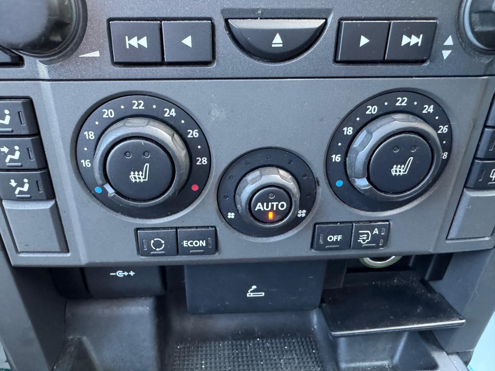 Land Rover Discovery 2006 — photo 11