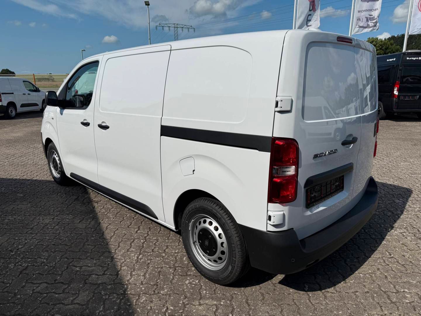 Fahrzeugabbildung Fiat SCUDO KAWA L2 2.0 145 AT8 S&S