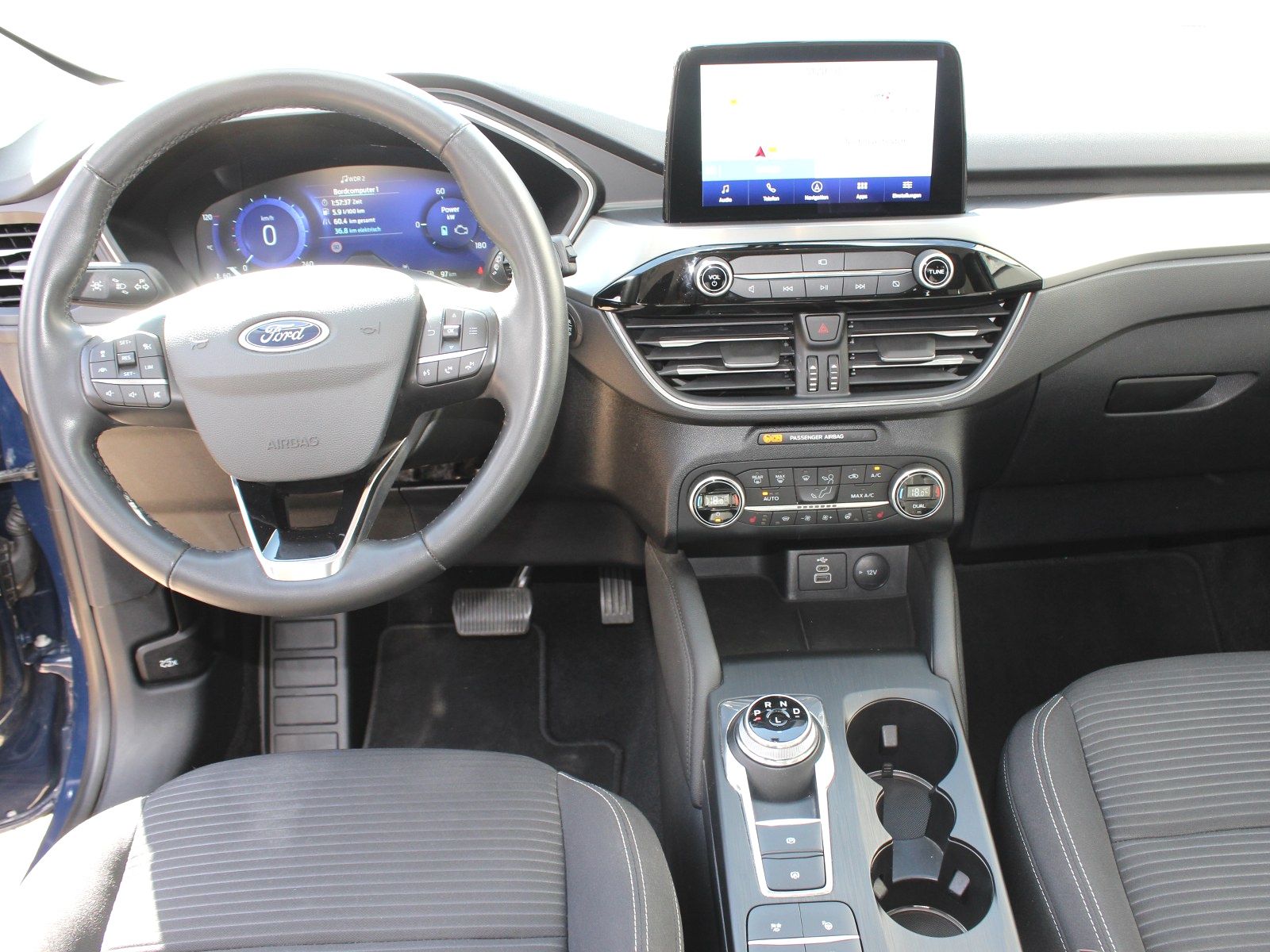 Fahrzeugabbildung Ford Kuga Plug-In Hybrid Titanium 2,5 Duratec