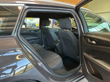 MYAUTOCENTER – Gebraucht- und Jahreswagen mit Werkstattservice in Pfaffenhofen Opel Insignia B Sports Tourer Elegance *TÜV*LED*Navi*