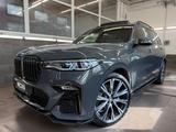 BMW X7 M50 LASER Standhzg PANO HuD 7Sitze SoftClose - BMW X7 M50 aus 2021