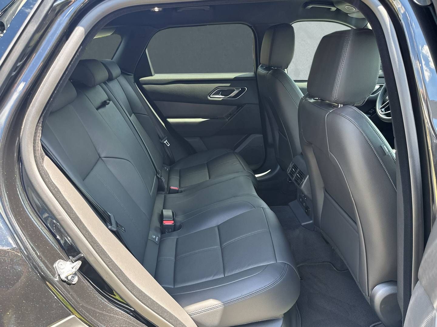 Fahrzeugabbildung Land Rover Range Rover Velar D200 S