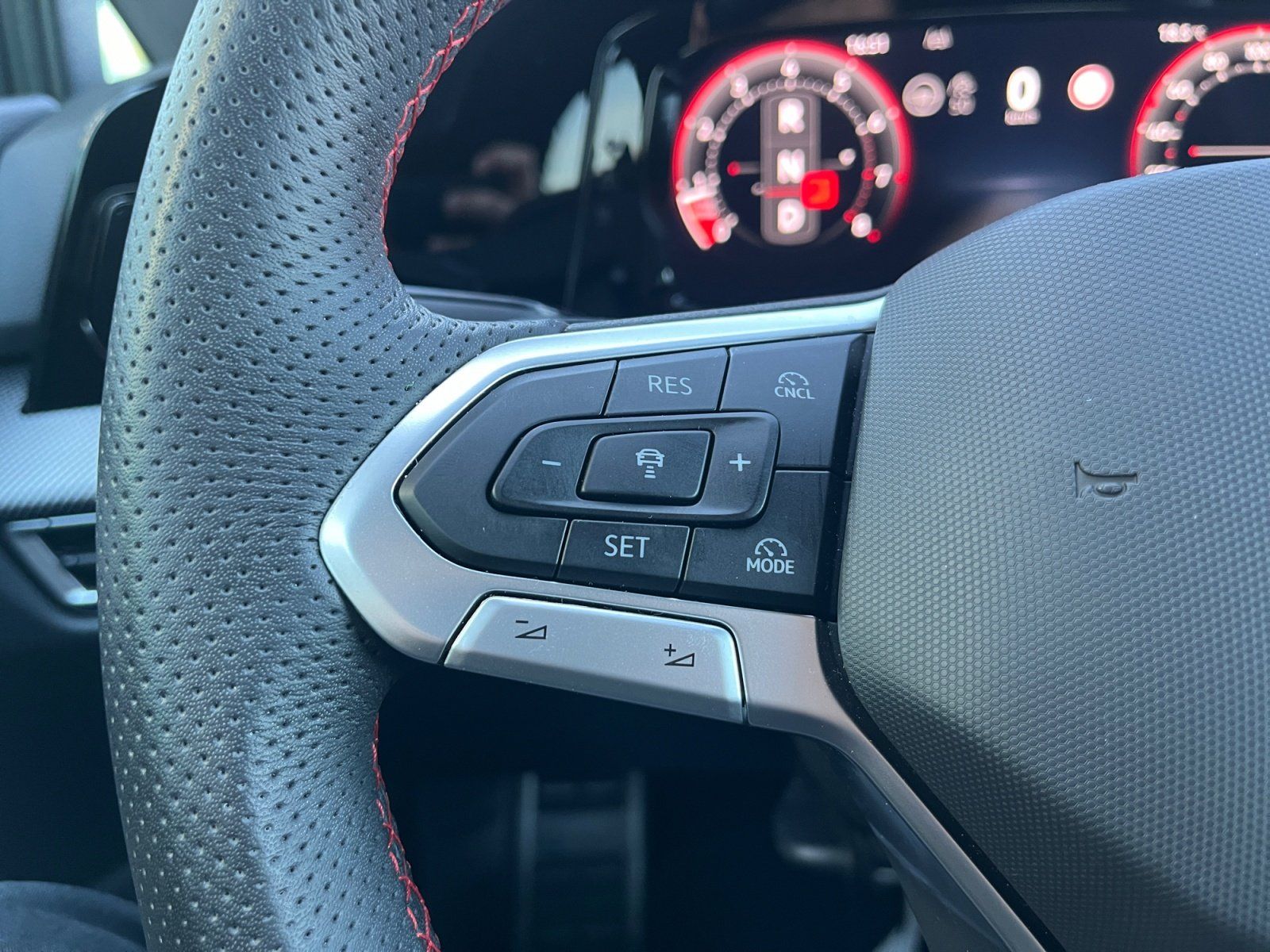 Volkswagen Golf VIII GTI Clubsport 2.0 TSI DSG Matrix-LED foto 20