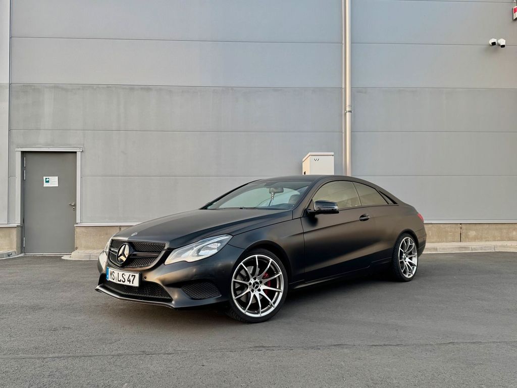 Image of Mercedes-Benz E 200