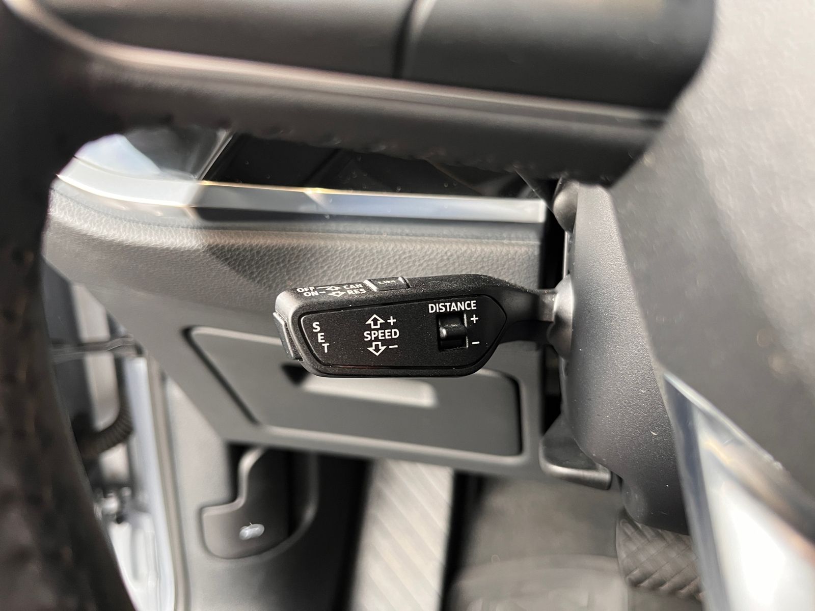 Fahrzeugabbildung Audi Q3 40 TFSI quattro advanced PANO AHK LED