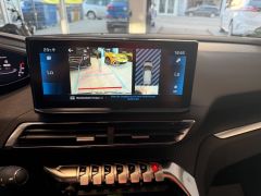 PEUGEOT 3008 Allure Facelift|LED|Navi|KeylessICarplay