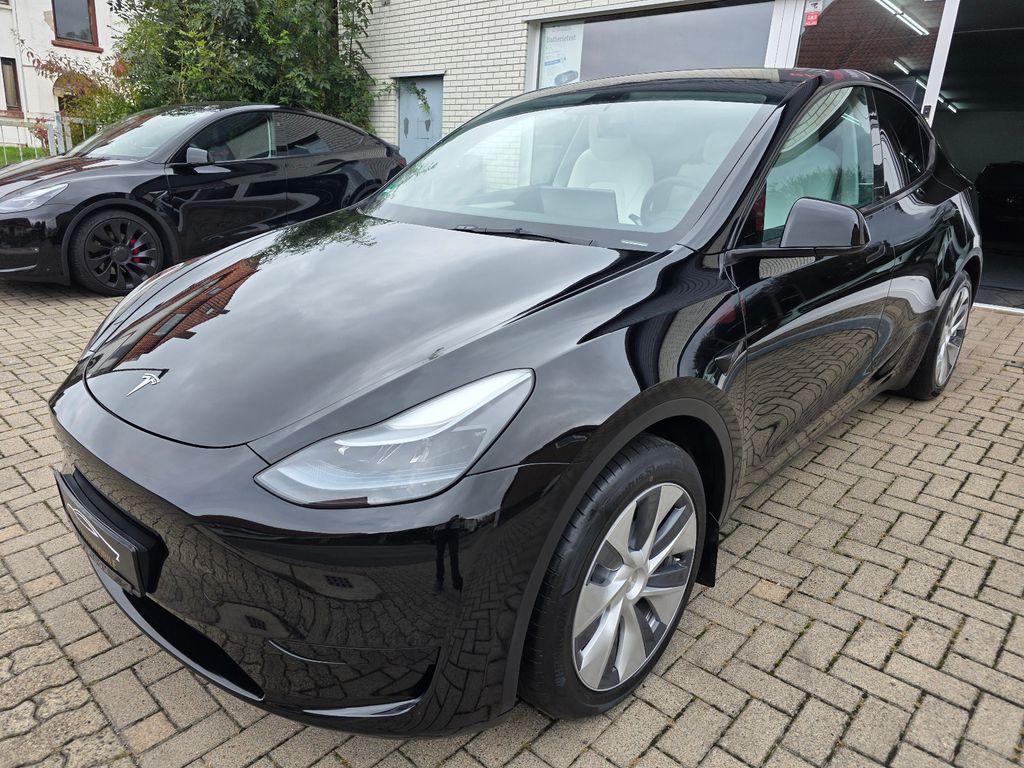 Image of Tesla Model Y