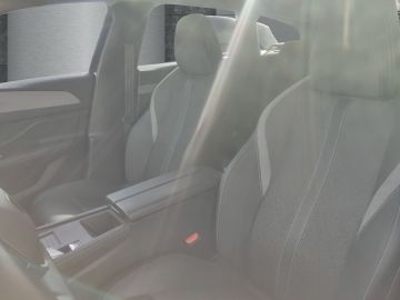 Peugeot 308 - 8