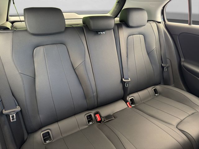 Fahrzeugabbildung Mercedes-Benz A 250 e Style+Leder+Navi+LED+MBUX+DAB