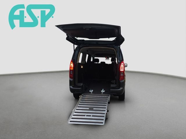 Fahrzeugabbildung Fiat Doblò 4 Kombi XL Rollstuhlgerecht Rollstuhlrampe