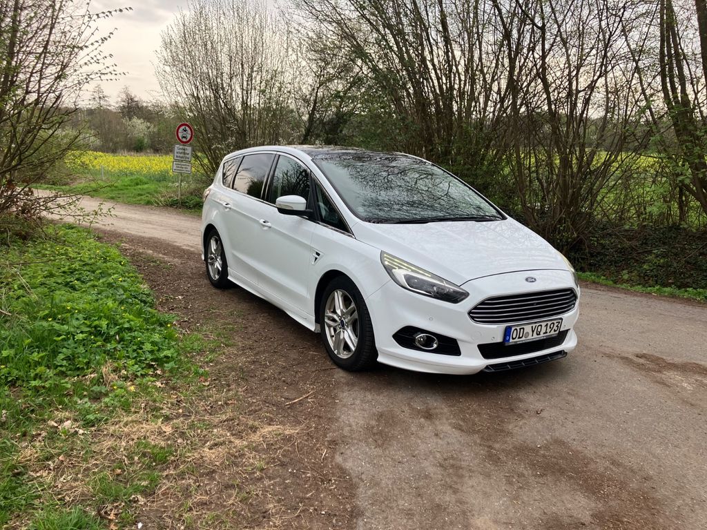 Image of Ford S-Max