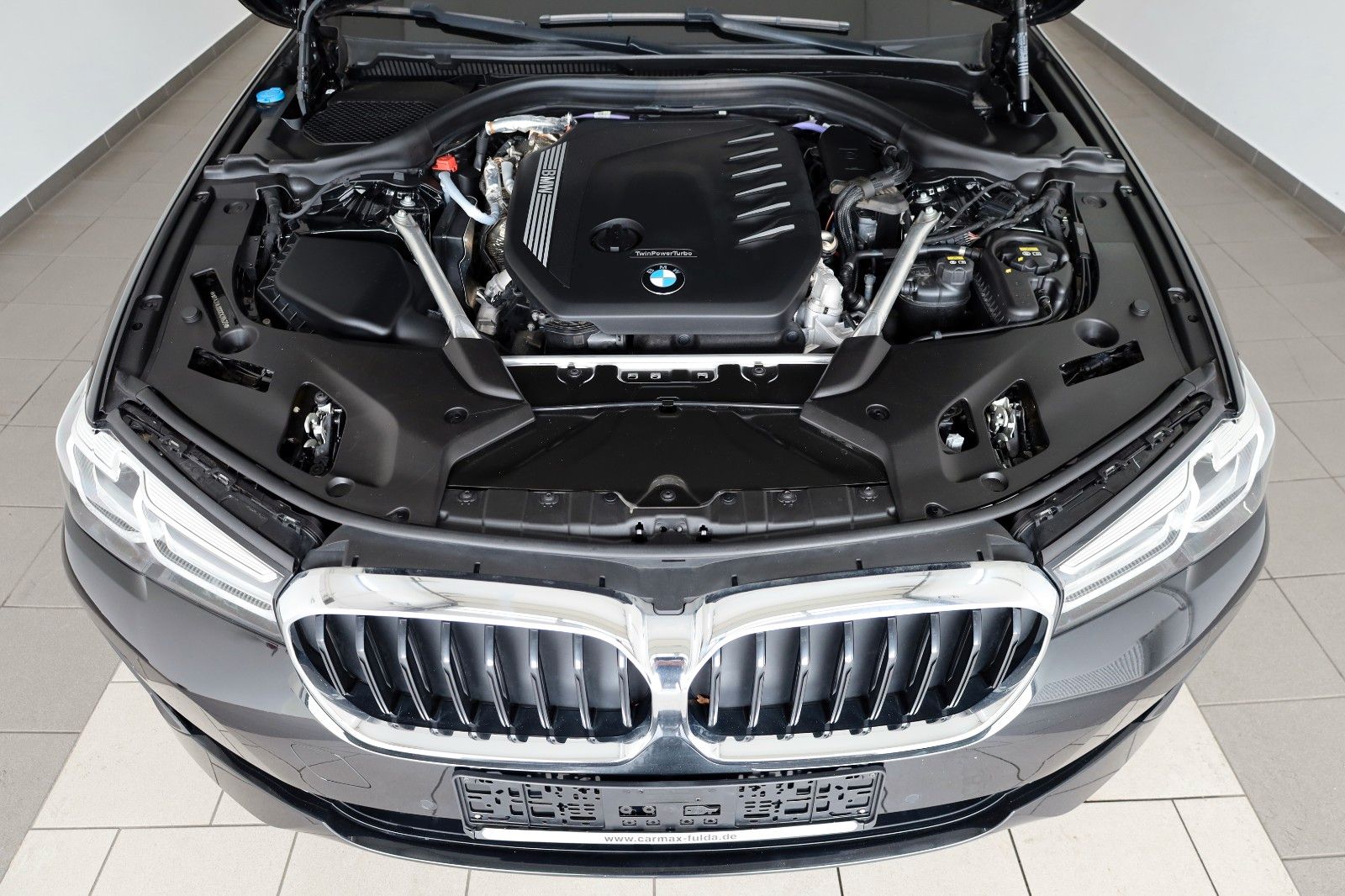 Fahrzeugabbildung BMW 530 d xDrive, Leder,Navi,LED,SH,HUD,Kamera